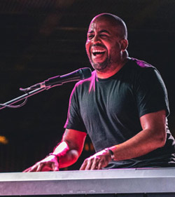 Cucurucho Valdés por primera vez en la XIX Edición del Festival Internacional Fiesta del Tambor 2020